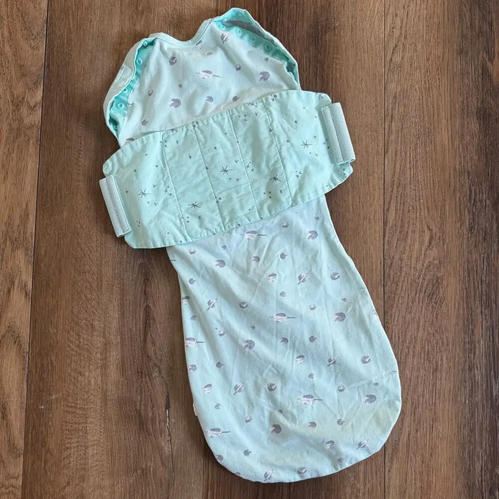 Happiest Baby SNOO Sleep Sack in a Planets Graphic Print